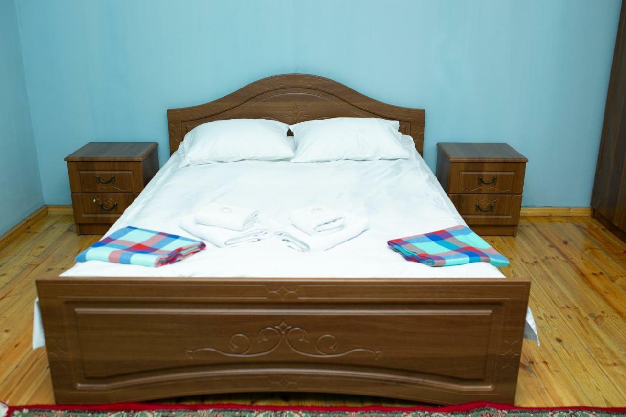 Khurma Hostel Ганджа Екстериор снимка