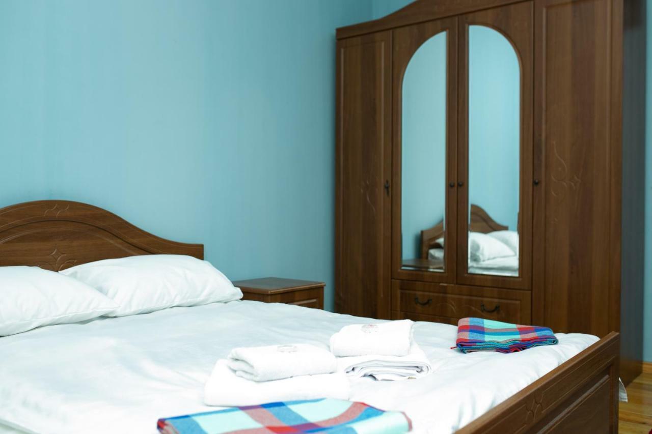 Khurma Hostel Ганджа Екстериор снимка