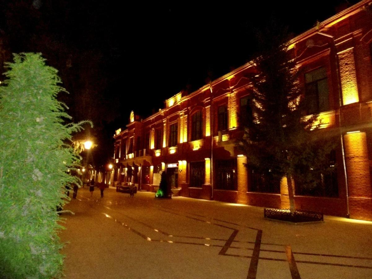 Khurma Hostel Ганджа Екстериор снимка