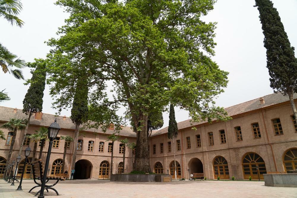 Khurma Hostel Ганджа Екстериор снимка