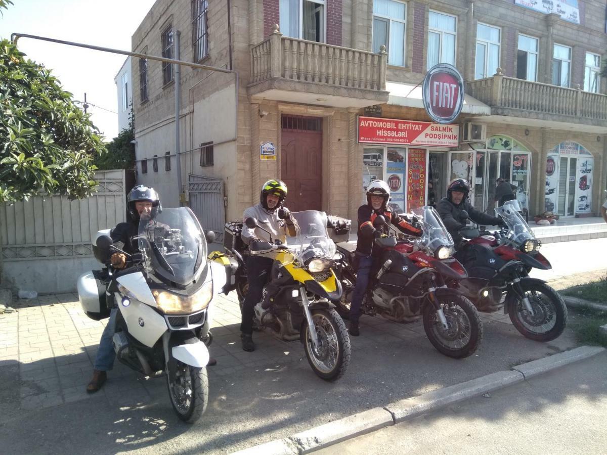Khurma Hostel Ганджа Екстериор снимка