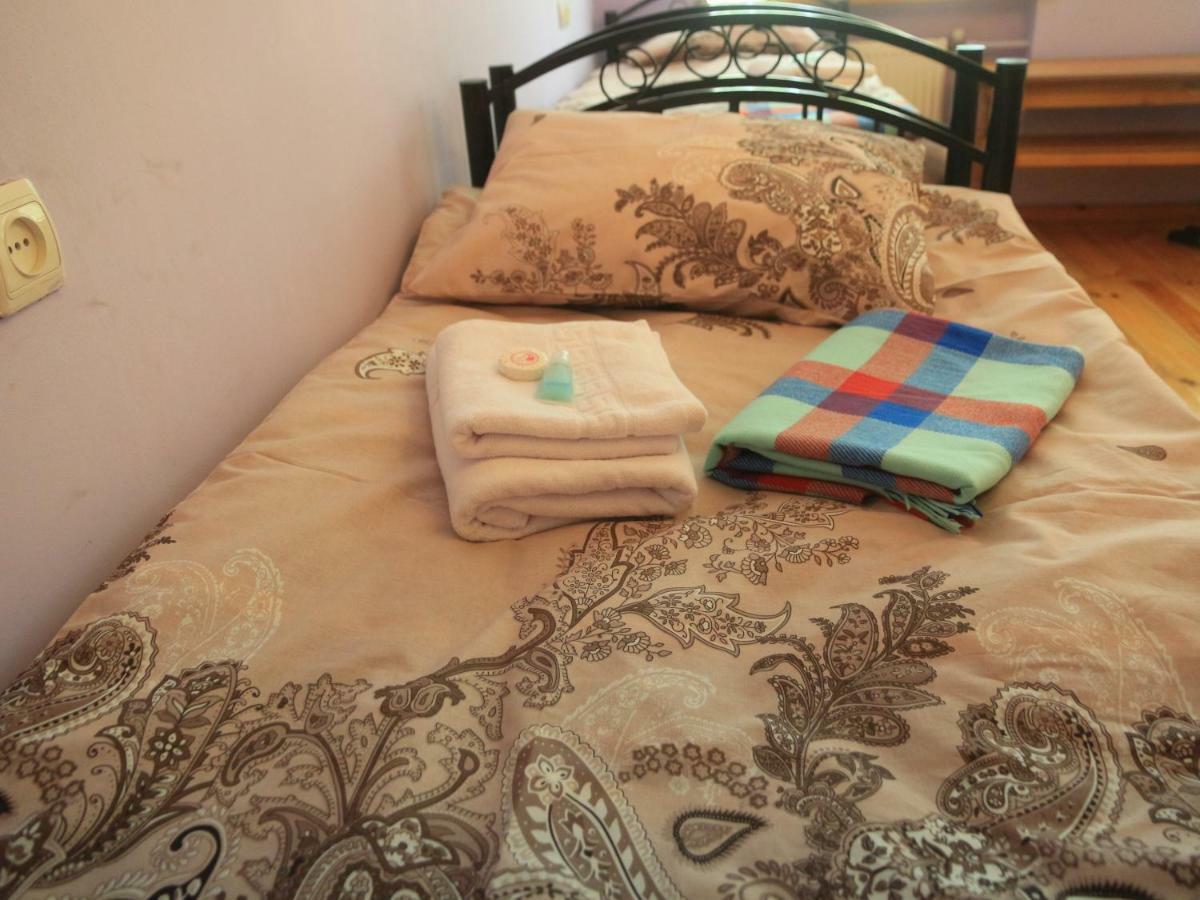 Khurma Hostel Ганджа Екстериор снимка
