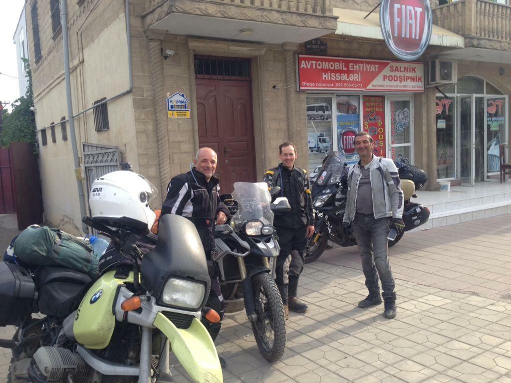 Khurma Hostel Ганджа Екстериор снимка